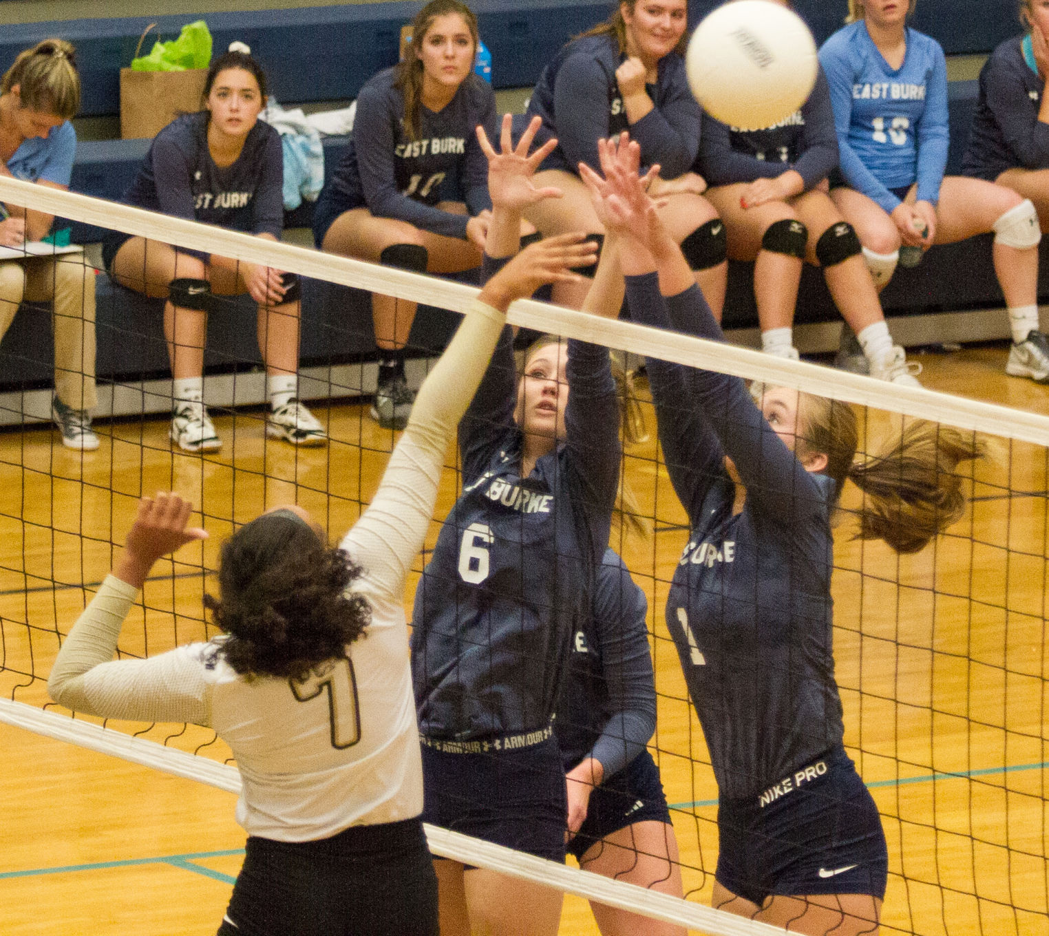 Draughn-EB vball 3.jpg